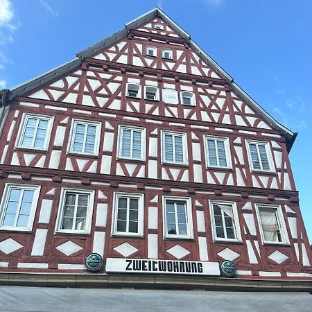 Stylisches Apartment Mit Grossem Tageslichbad Am Marktplatz Leonberg Kültér fotó