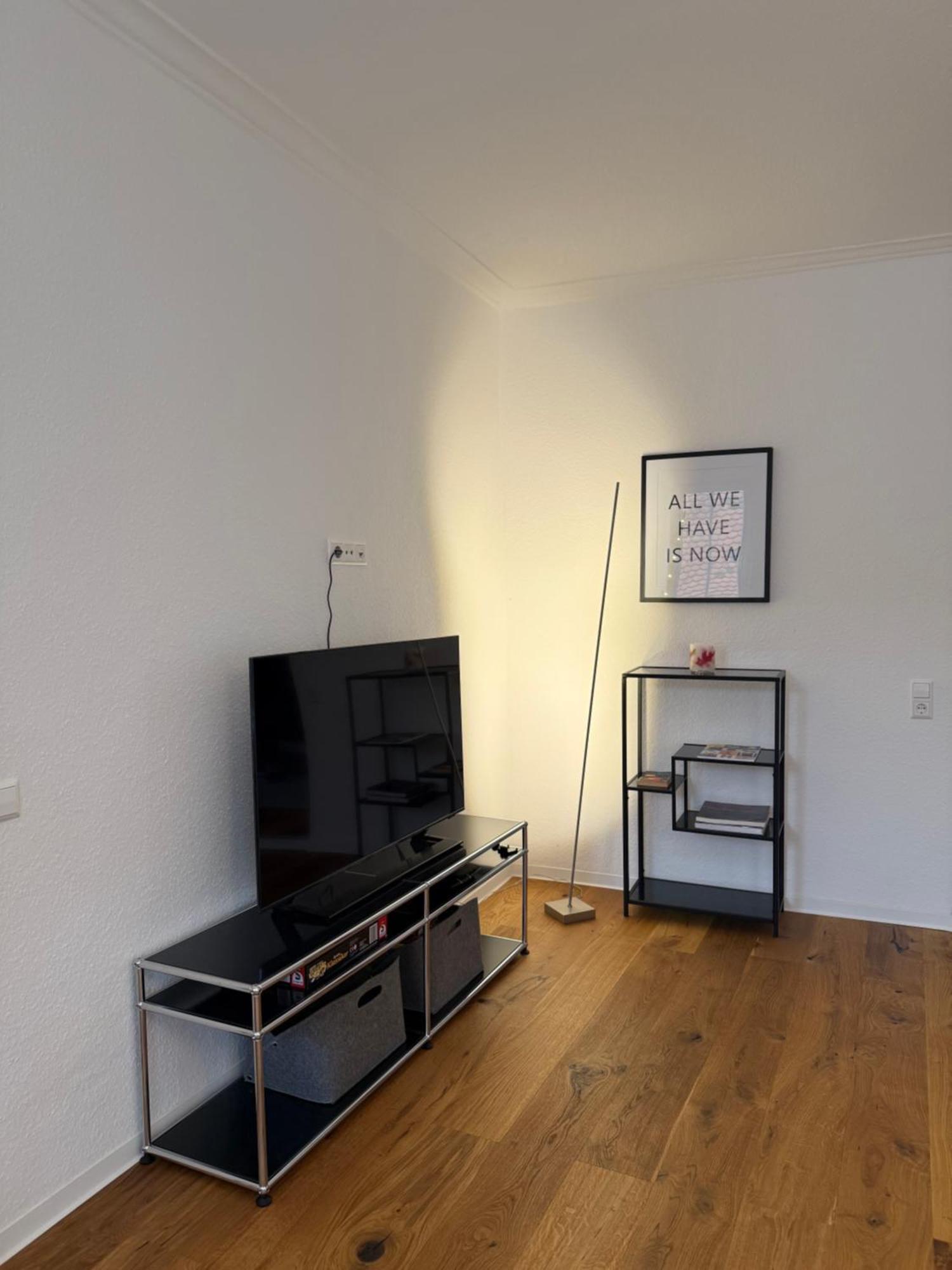 Stylisches Apartment Mit Grossem Tageslichbad Am Marktplatz Leonberg Kültér fotó